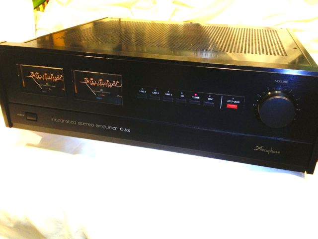 accuphase C-302